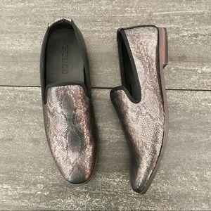 NEW Guess Men Faux Snake Silver Grey Loafers